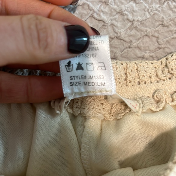 Boho Style Summer Shorts Medium with Lace Hem - Picture 3 of 5